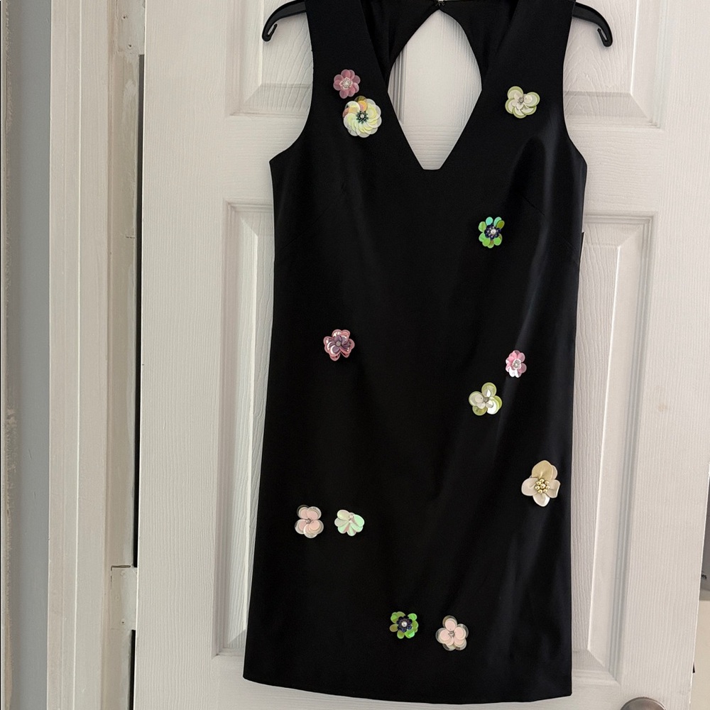 Nicole Miller black floral embellished shift dress, Size 6